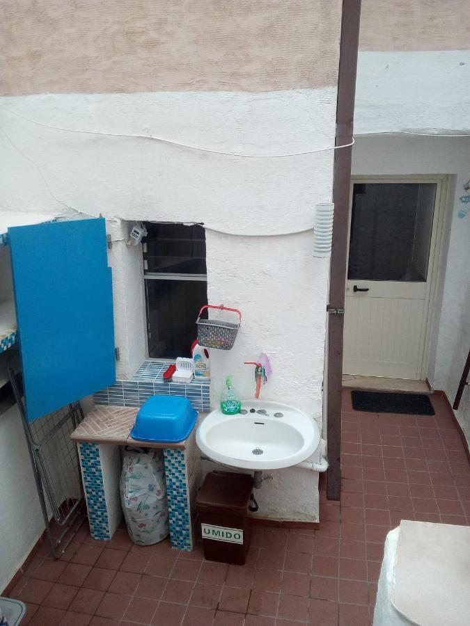 Al Mare, Al Sole, Si', Ma Nella Casa Del Minatore Буджерру Экстерьер фото