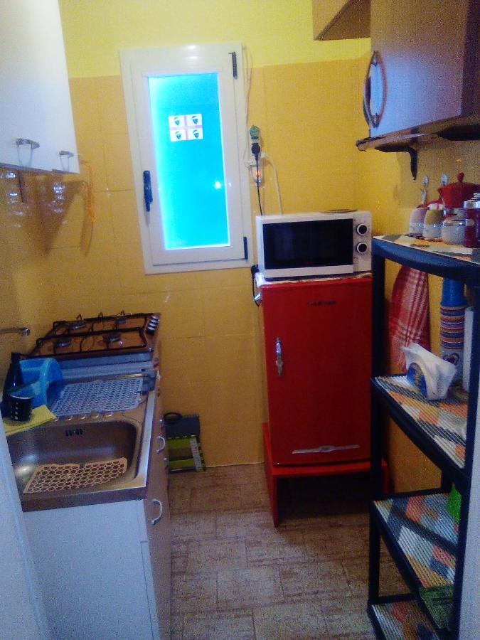 Al Mare, Al Sole, Si', Ma Nella Casa Del Minatore Буджерру Экстерьер фото