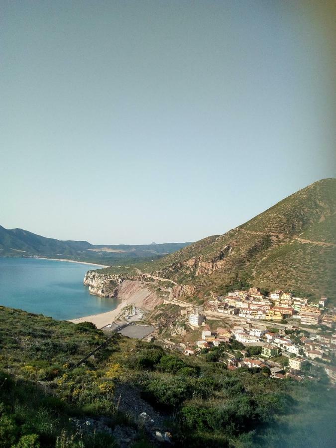 Al Mare, Al Sole, Si', Ma Nella Casa Del Minatore Буджерру Экстерьер фото